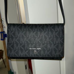 Super cute like new purse